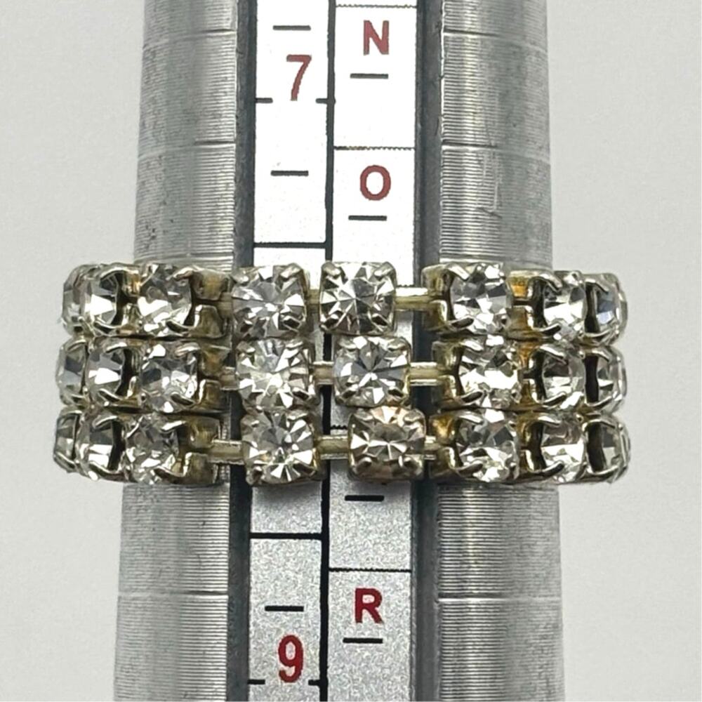 Silver Crystal Ring - Picture 3 of 3